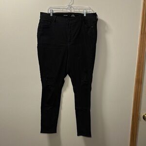 Old Navy Women’s Black Distressed High Rise Rockstar Super Skinny Jean Sz 16